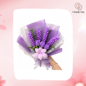 Hoa Lavender Kẽm Nhung Handmade – Biểu Tượng Của Sự Chung Thủy được chế tác thủ công từ chất liệu kẽm nhung cao cấp, nổi bật với sắc tím thanh lịch và vẻ đẹp bền bỉ theo thời gian.